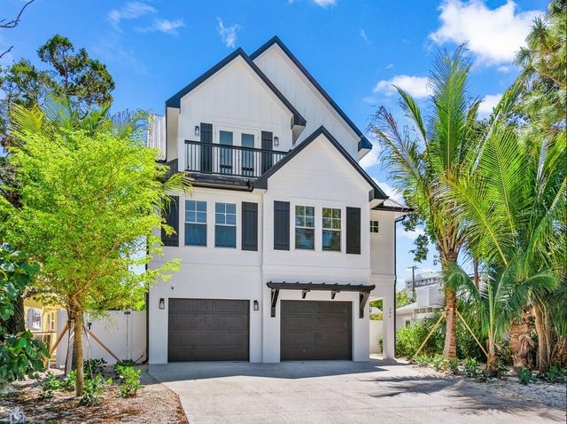 204 COOLIDGE DRIVE, Sarasota, FL 34236
