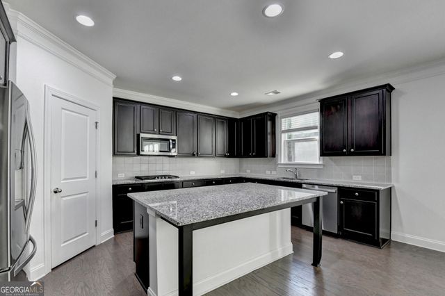 211 HAMLET Drive, Johns Creek, GA 30097