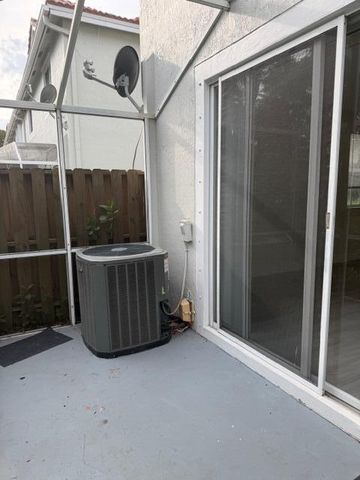 3675 San Simeon Circle, Weston, FL 33331