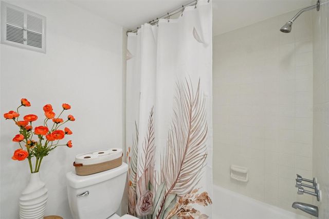 3850 13TH AVENUE N 212, St Petersburg, FL 33713