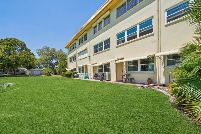 3850 13TH AVENUE N 212, St Petersburg, FL 33713