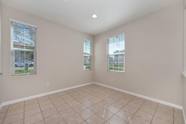 87 sluice Way, Folsom, CA 95630