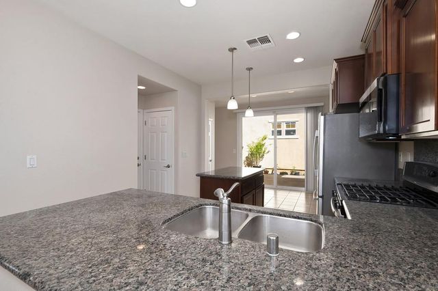 87 sluice Way, Folsom, CA 95630