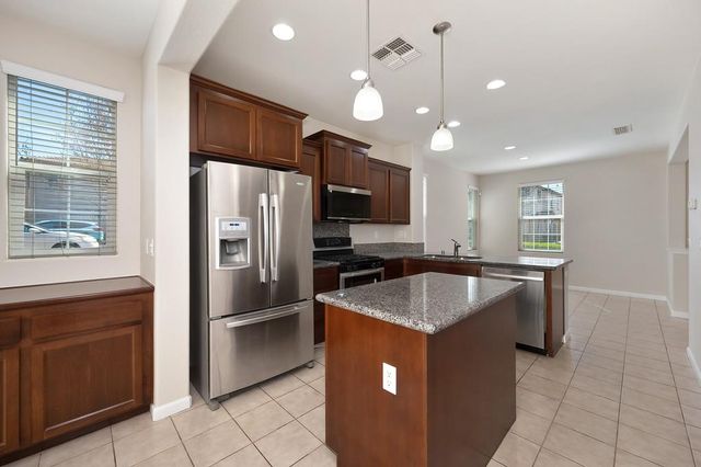 87 sluice Way, Folsom, CA 95630