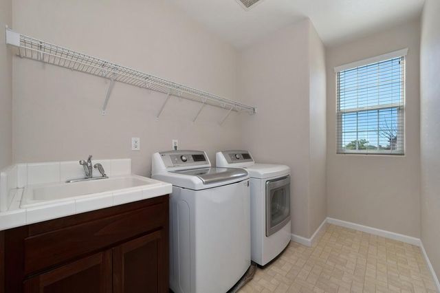 87 sluice Way, Folsom, CA 95630