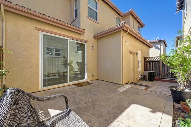 87 sluice Way, Folsom, CA 95630