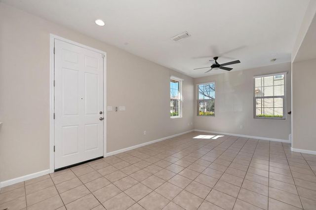 87 sluice Way, Folsom, CA 95630