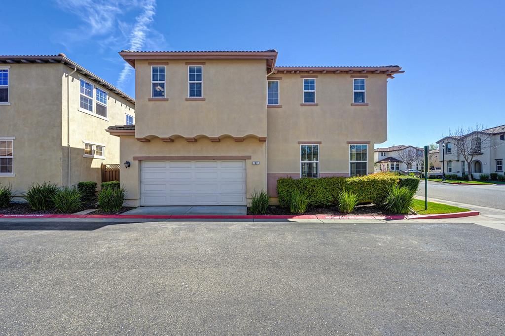 87 sluice Way, Folsom, CA 95630