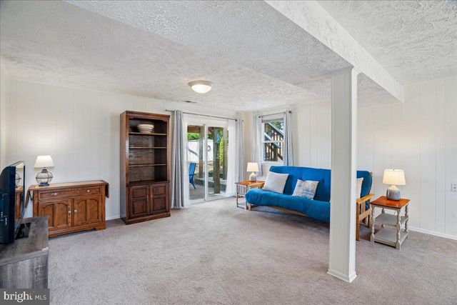 1090 BROADVIEW DR, Annapolis, MD 21409