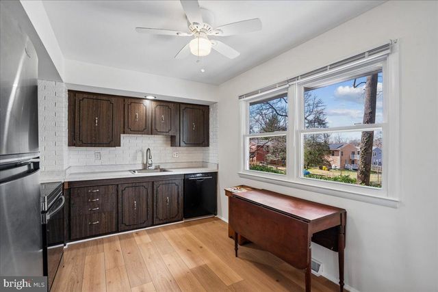 1090 BROADVIEW DR, Annapolis, MD 21409