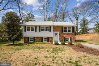 1090 BROADVIEW DR, Annapolis, MD 21409