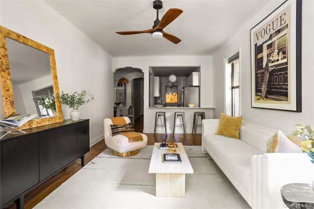84-12 35th Ave 1B, Jackson Heights, NY 11372