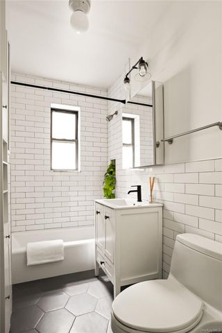 84-12 35th Ave 1B, Jackson Heights, NY 11372