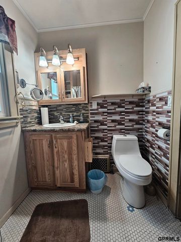 808 N Burlington Street, York, NE 68467