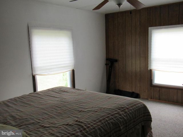 172 ROGERS MILL RD, Strasburg, VA 22657