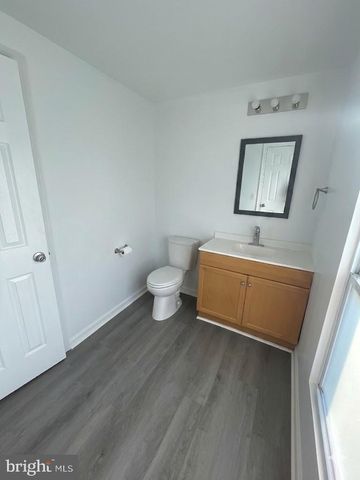 172 ROGERS MILL RD, Strasburg, VA 22657