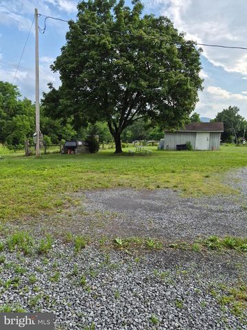 172 ROGERS MILL RD, Strasburg, VA 22657