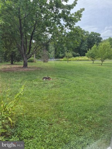 172 ROGERS MILL RD, Strasburg, VA 22657