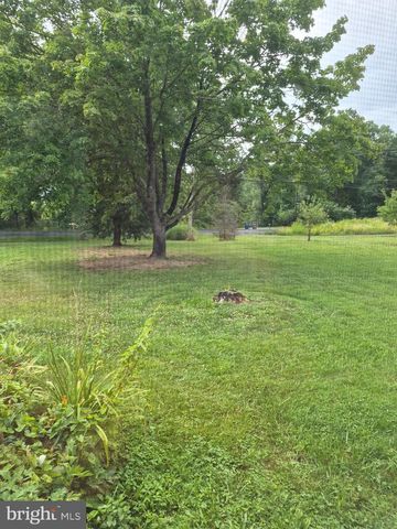 172 ROGERS MILL RD, Strasburg, VA 22657