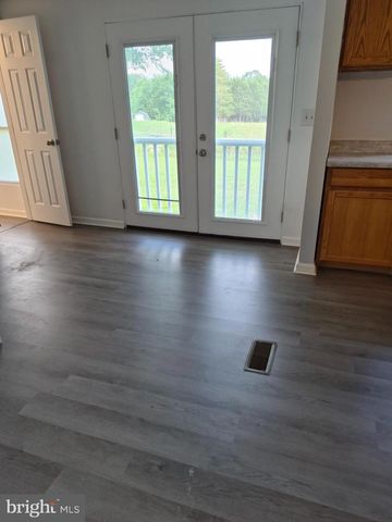 172 ROGERS MILL RD, Strasburg, VA 22657
