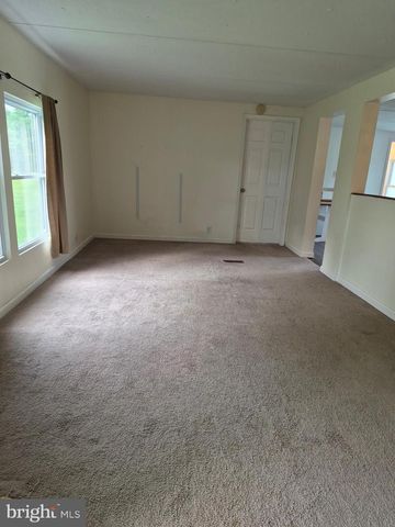 172 ROGERS MILL RD, Strasburg, VA 22657