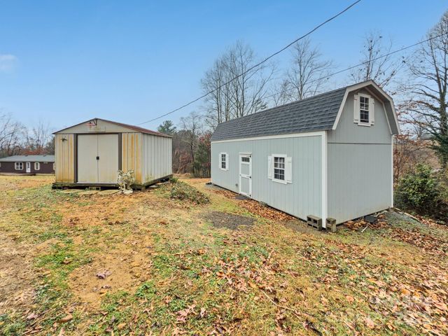 1266 Price Hollow Place, Lenoir, NC 28645