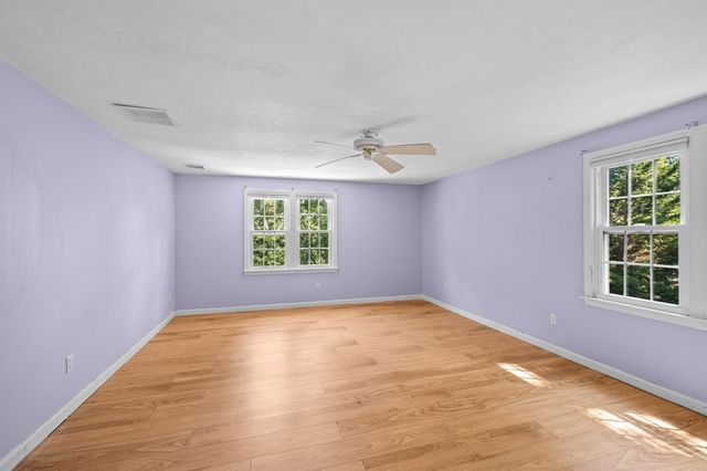42 Mattapan St, Falmouth, MA 02536