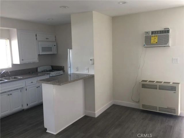 636 Robinson Street, Los Angeles, CA 90026