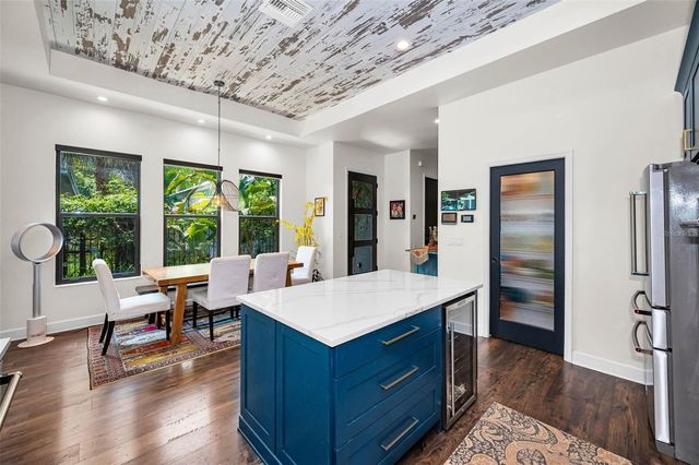 404 MARSHALL STREET, Safety Harbor, FL 34695