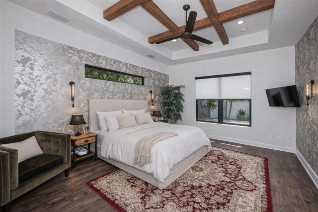 404 MARSHALL STREET, Safety Harbor, FL 34695