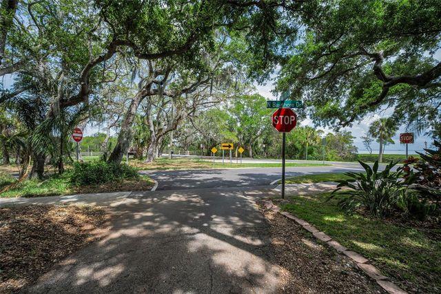 404 MARSHALL STREET, Safety Harbor, FL 34695