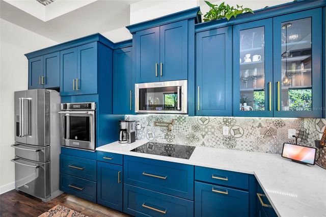 404 MARSHALL STREET, Safety Harbor, FL 34695