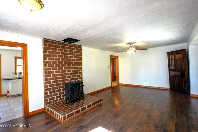 180 Giffordtown Lane, Little Egg Harbor, NJ 08087