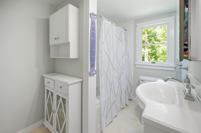 56 Shepard Home Road, Chester, NH 03036
