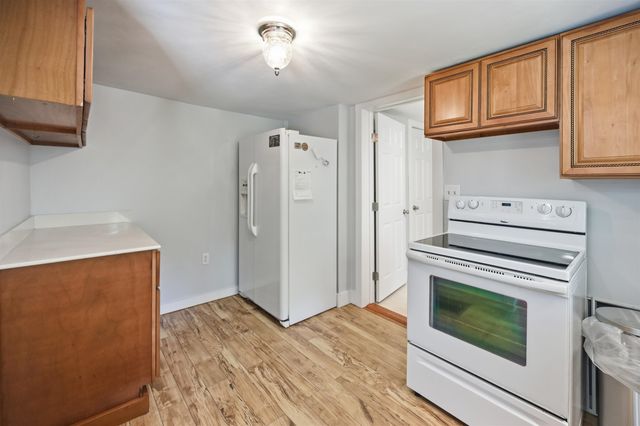 56 Shepard Home Road, Chester, NH 03036