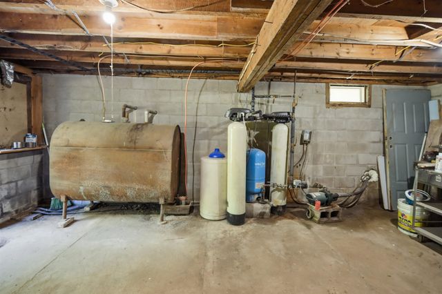 56 Shepard Home Road, Chester, NH 03036