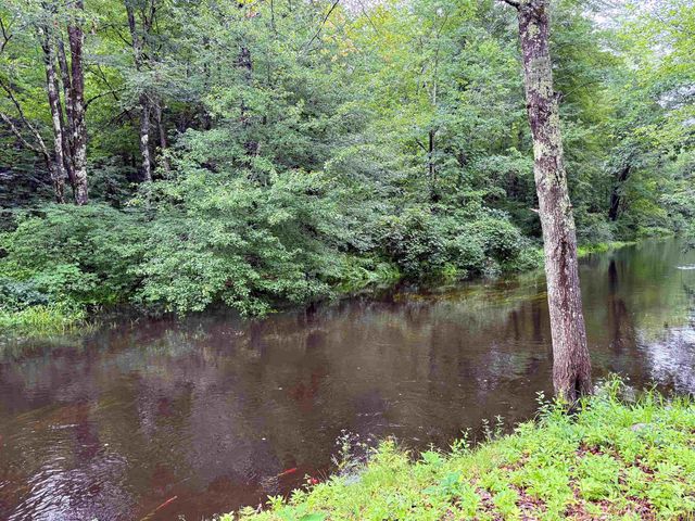 56 Shepard Home Road, Chester, NH 03036
