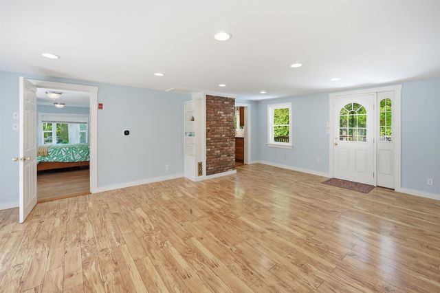 56 Shepard Home Road, Chester, NH 03036