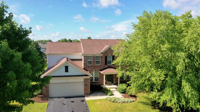 3 Camberwell Court, Algonquin, IL 60102