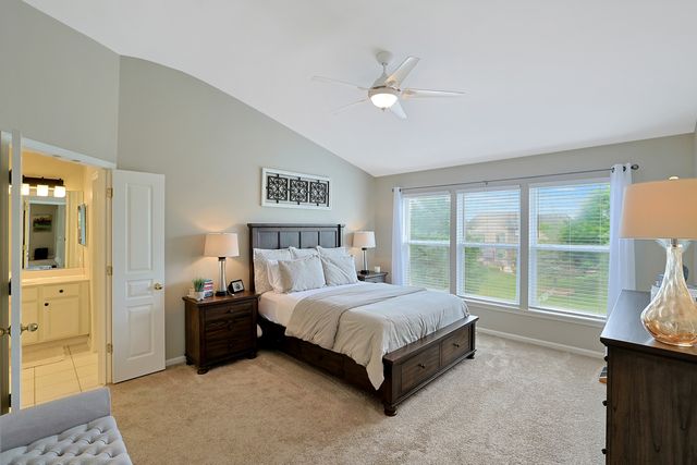 3 Camberwell Court, Algonquin, IL 60102