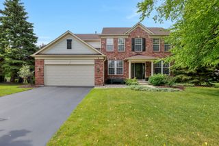 3 Camberwell Court, Algonquin, IL 60102
