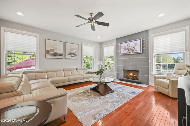 12 Angel Court, Howell, NJ 07731