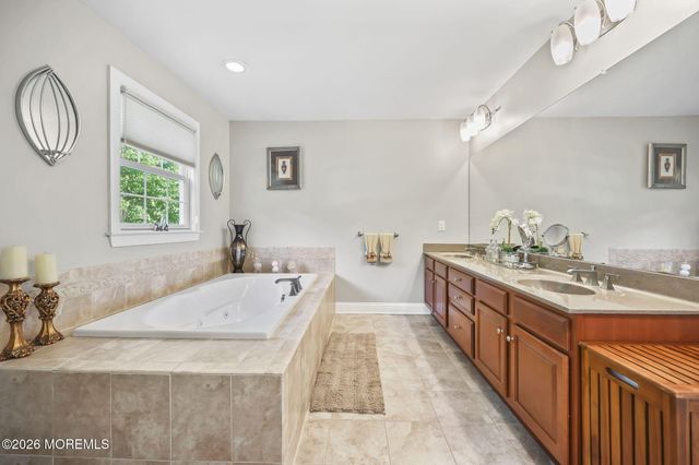 12 Angel Court, Howell, NJ 07731