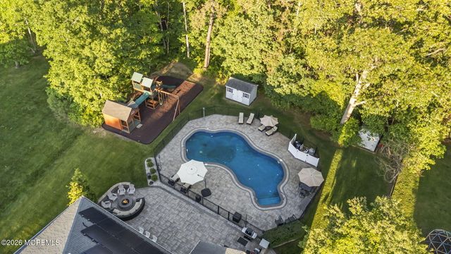 12 Angel Court, Howell, NJ 07731