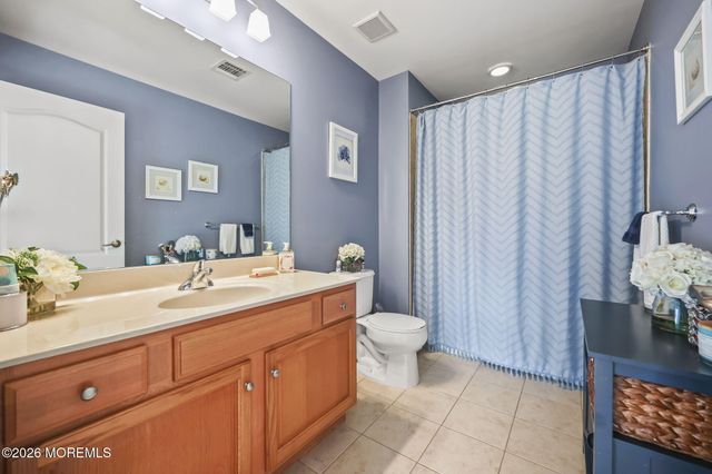 12 Angel Court, Howell, NJ 07731