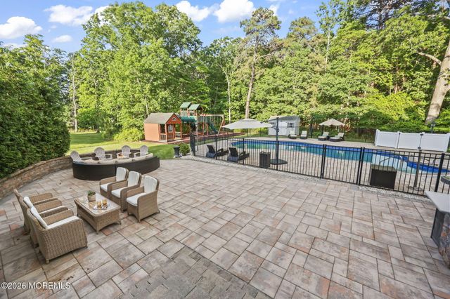 12 Angel Court, Howell, NJ 07731