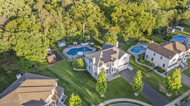 12 Angel Court, Howell, NJ 07731