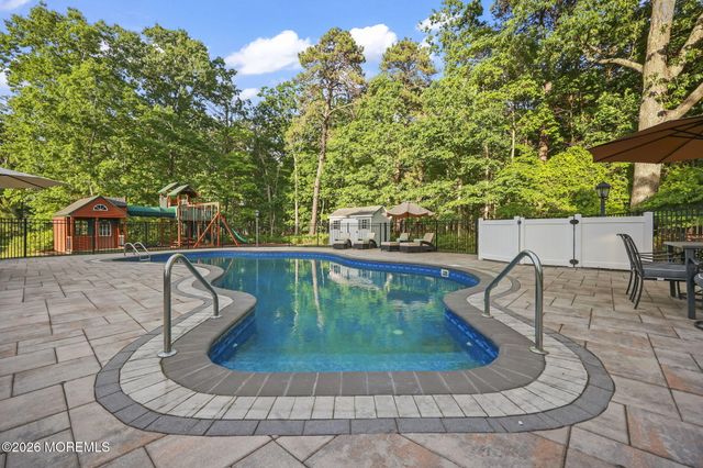 12 Angel Court, Howell, NJ 07731