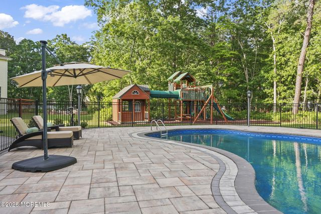 12 Angel Court, Howell, NJ 07731