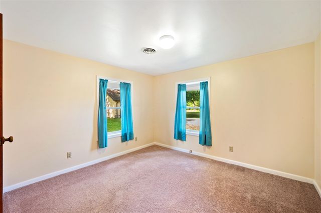 2194 E Napier Ave, Benton Harbor, MI 49022